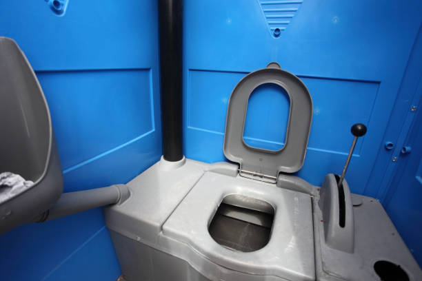 Portable Toilet Options We Offer in Chester, IL