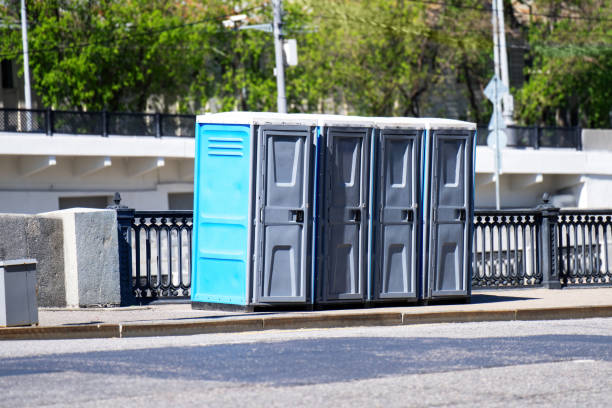Best Porta potty delivery and setup  in Chester, IL